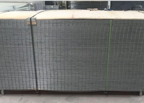 China Galvano galvanisierte geschweißte Zaun-Platten des Draht-4X4 für Buliding, haltbar fournisseur