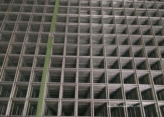 China 2x2 geschweißter Maschendraht täfelt Blatt für Bau, kohlenstoffarmer Stahl-Materialien fournisseur